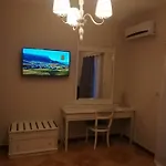 Dionisia 8 Kéfalos