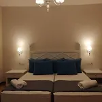 Dionisia 8 Apartament