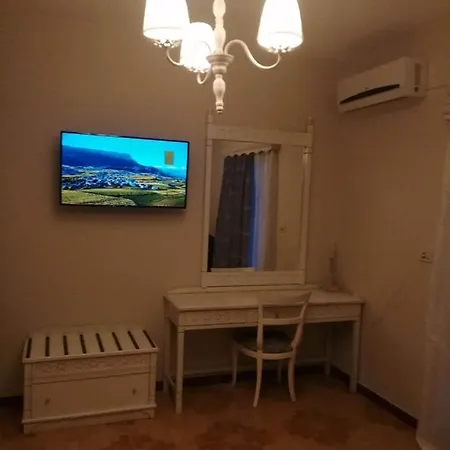 Dionisia 8 Κέφαλος